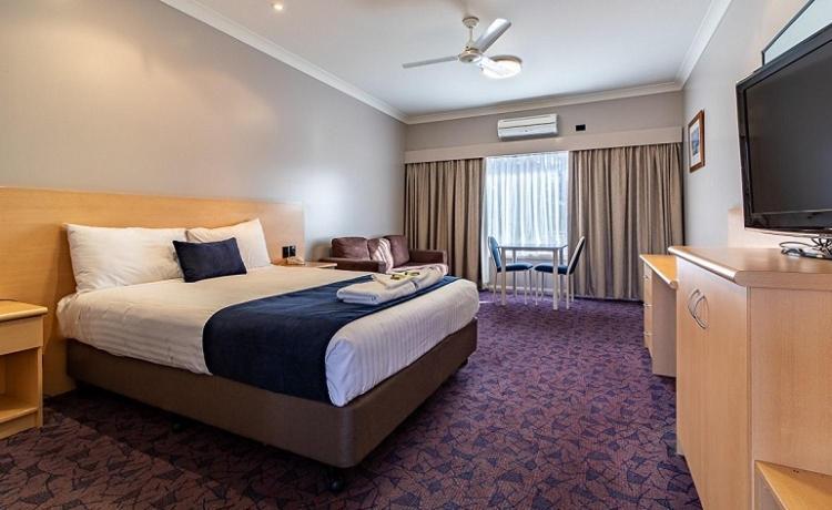Albert 4* Moree
