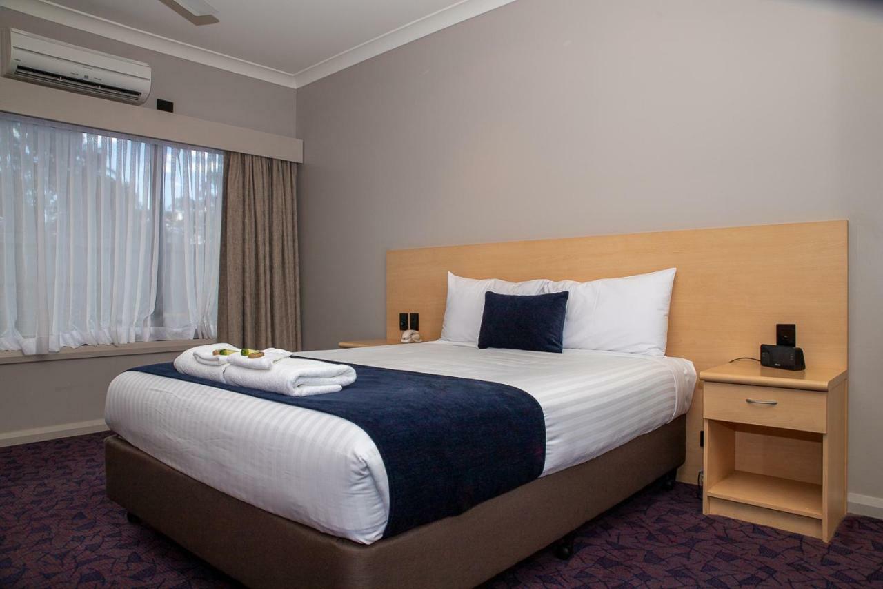 Albert 4* Moree